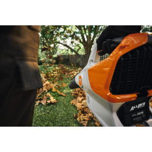 Souffleur a batterie stihl BGA 110