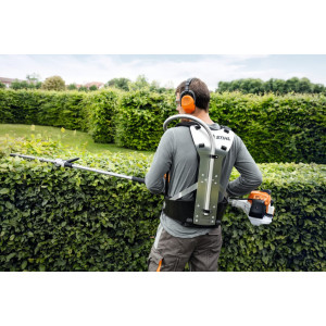 Taille haie perche stihl HL 94 C
